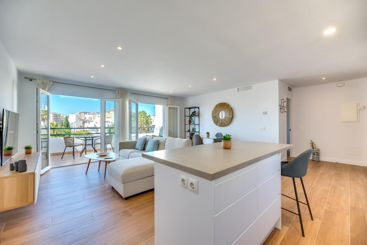 Apartment Vb Roca 2bdr With Sea Views *